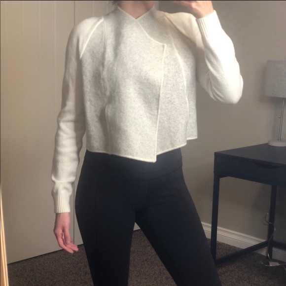 LOFT Cropped Sweater - Picture 8 of 10